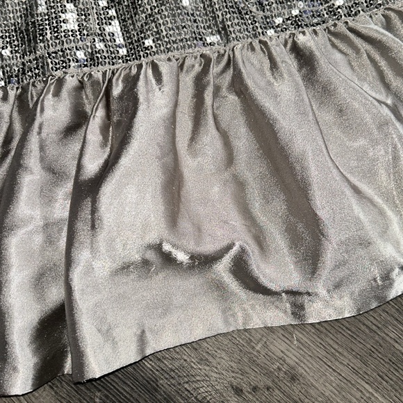 GapKids Silver Sequence Girl dress Sz 6/7 - Picture 4 of 6